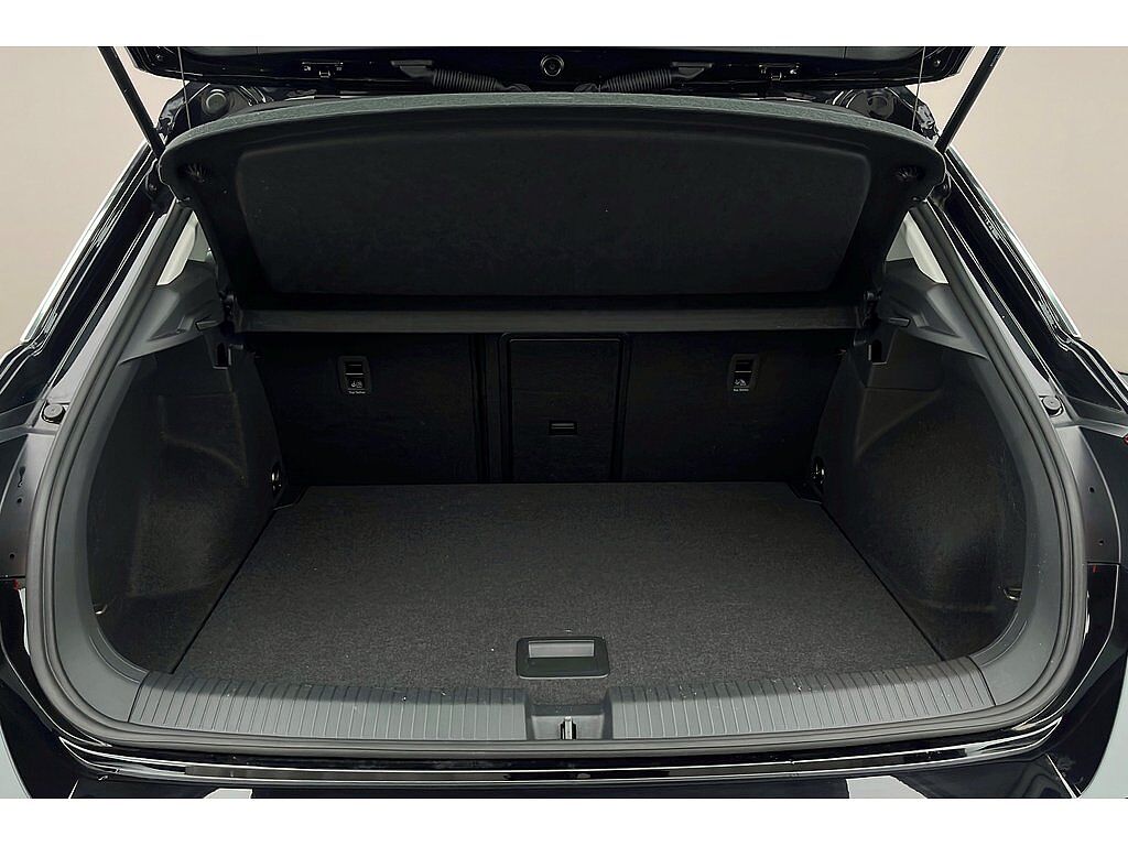 Volkswagen T-ROC Mark 1 Facelift (2022) 1.0 TSI Life 110PS