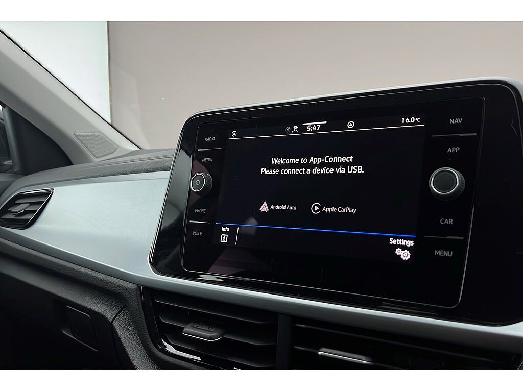 Volkswagen T-ROC Mark 1 Facelift (2022) 1.0 TSI Life 110PS