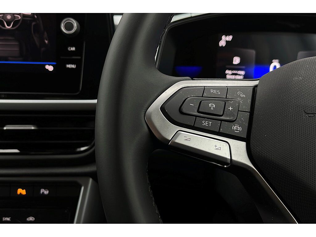 Volkswagen T-ROC Mark 1 Facelift (2022) 1.0 TSI Life 110PS